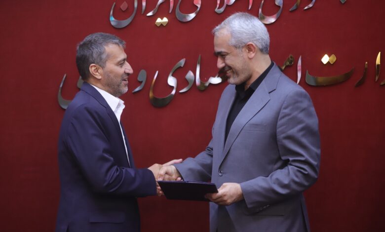 حسین فروزان، دبیر شورایعالی مناطق آزاد، وزیر اقتصاد، سیدعلی مدنی زاده، مناطق آزاد تجاری صنعتی، ویژه اقتصادی، انتصاب جدید، منطقه آزاد ماکو، شورای عالی مناطق آزاد، توسعه مناطق آزاد